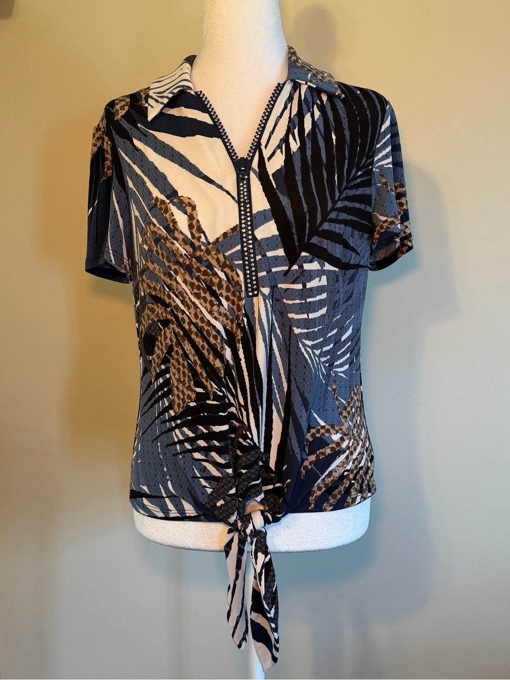 Frank Lyman Top
